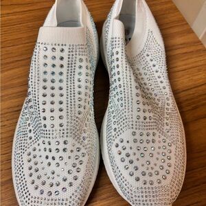 Belos Memory Foam Sneakers White Crystals 10